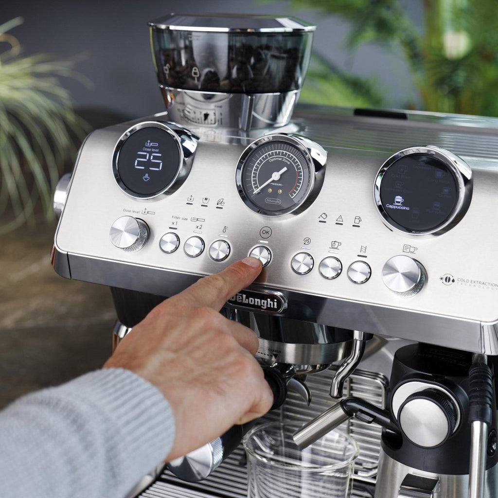 Delonghi â€?La Specialista Maestro With Cold Brew (EC9885M)
