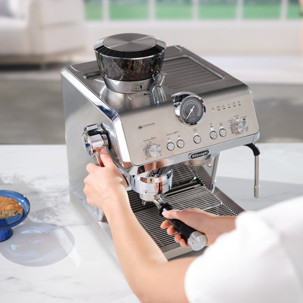 Delonghi - La Specialista Opera Espresso Machine with Cold Brew (EC9555M)